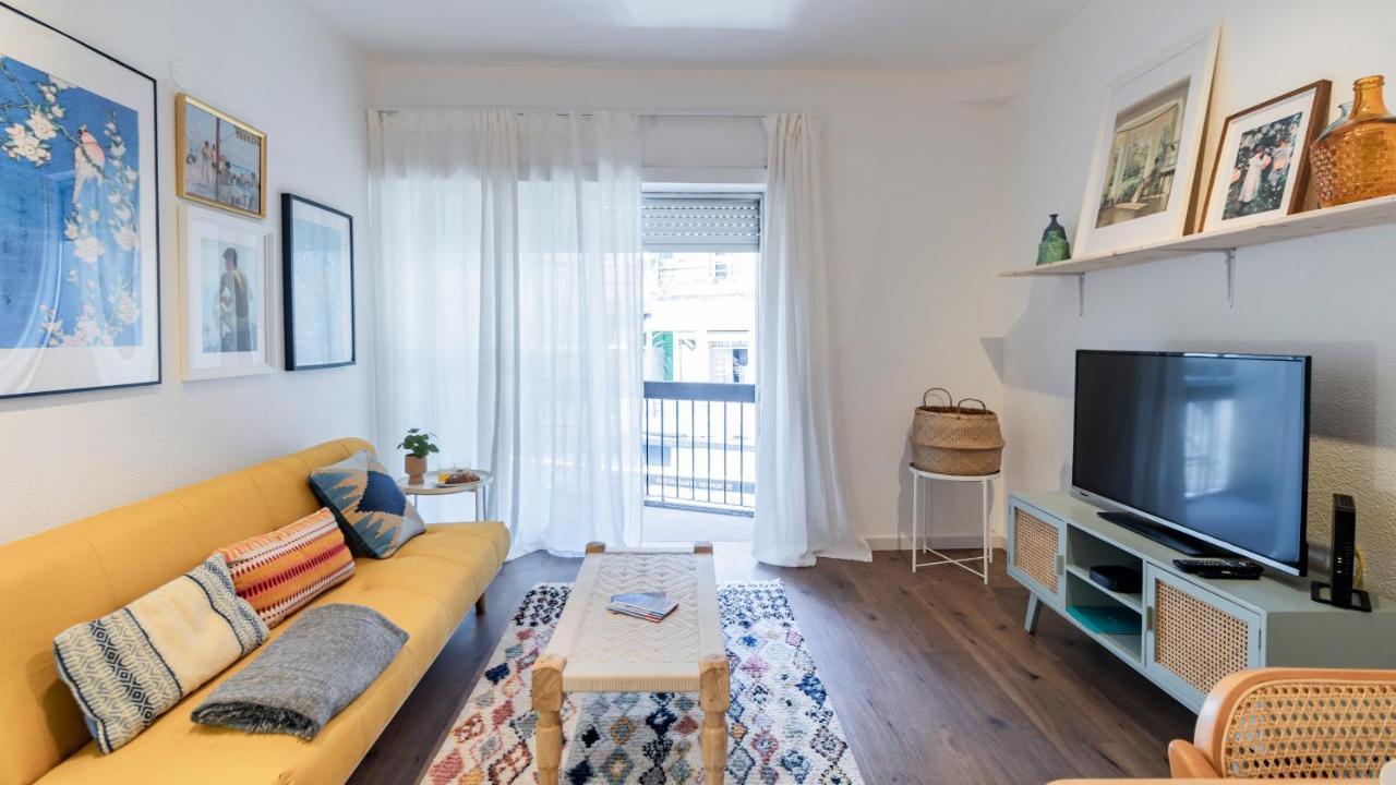 Happy Corner In The Heart Of Porto By Lovelystay Exterior photo